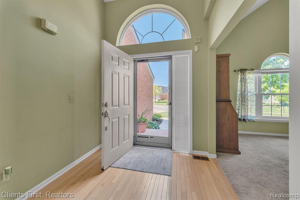 47755 VISTAS CIRCLE Drive N, Canton, MI 48188 — Photo 5