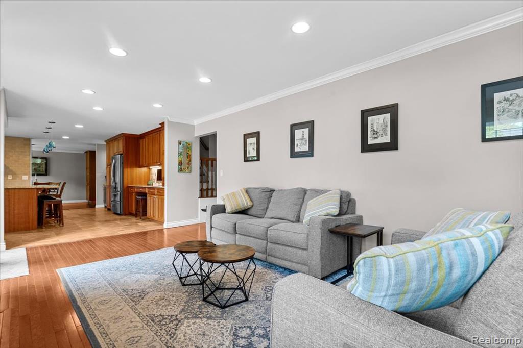 931 S Shady Hollow Circle, Bloomfield Hills, MI 48304 — Photo 10