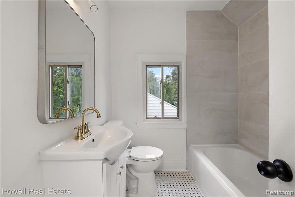 269 NEWPORT Street, Detroit, MI 48215 — Photo 14