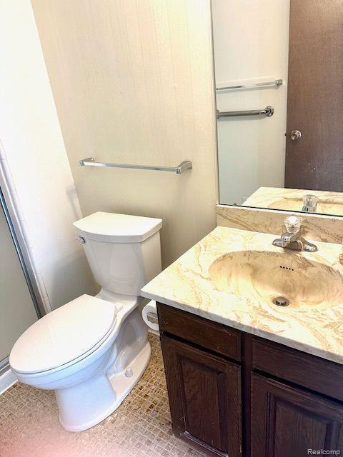 3045 LINDENWOOD Drive, 108, Dearborn, MI 48120 — Photo 17
