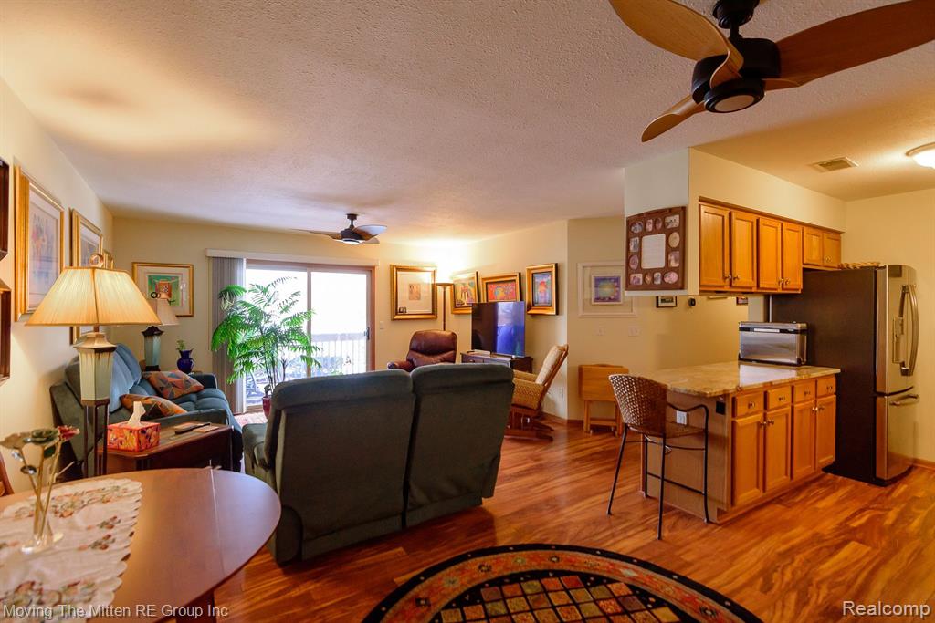 45912 PURPLE SAGE, Belleville, MI 48111 — Photo 2