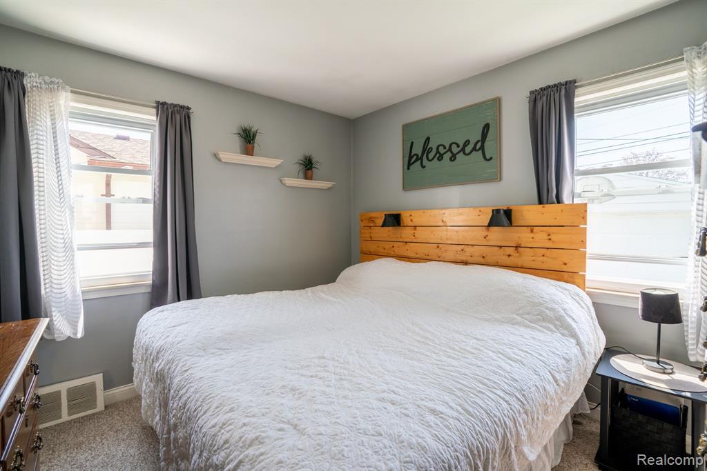 13273 Cunningham Street, Southgate, MI 48195 — Photo 17