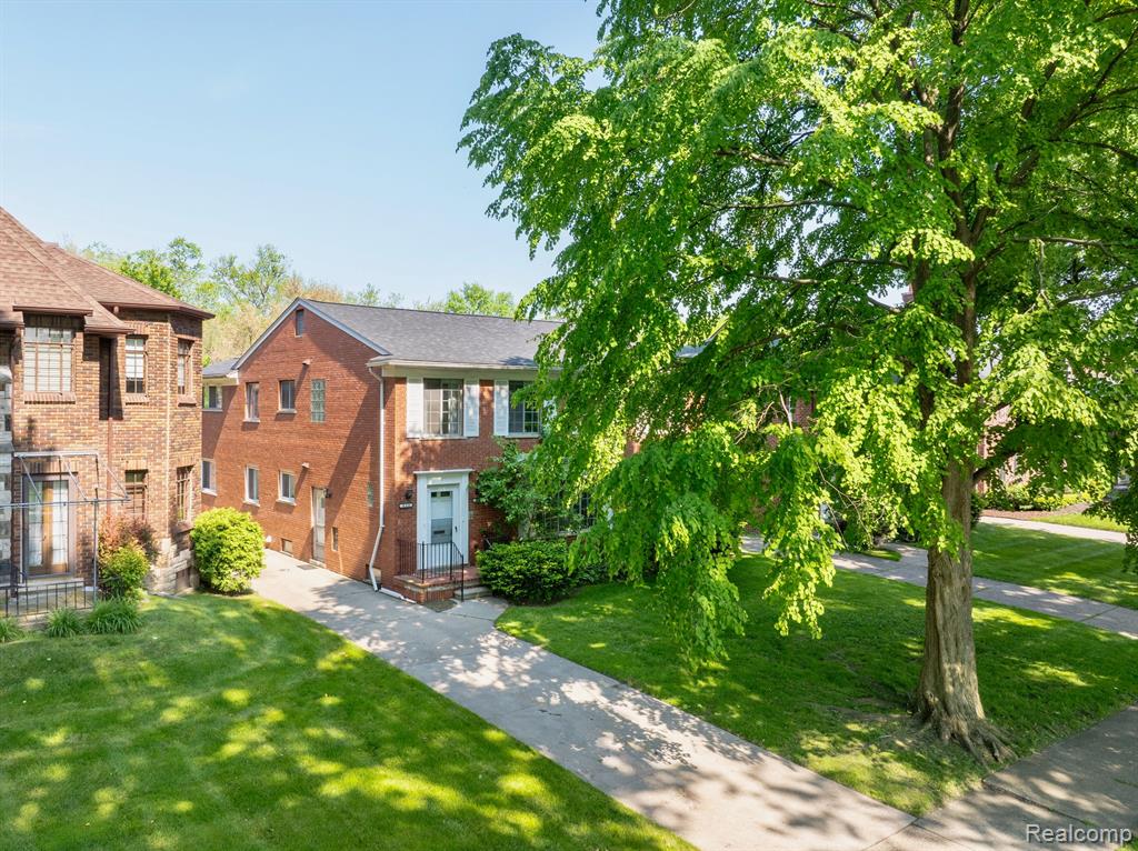 930 TROMBLEY Road, Grosse Pointe Park, MI 48230 — Photo 42