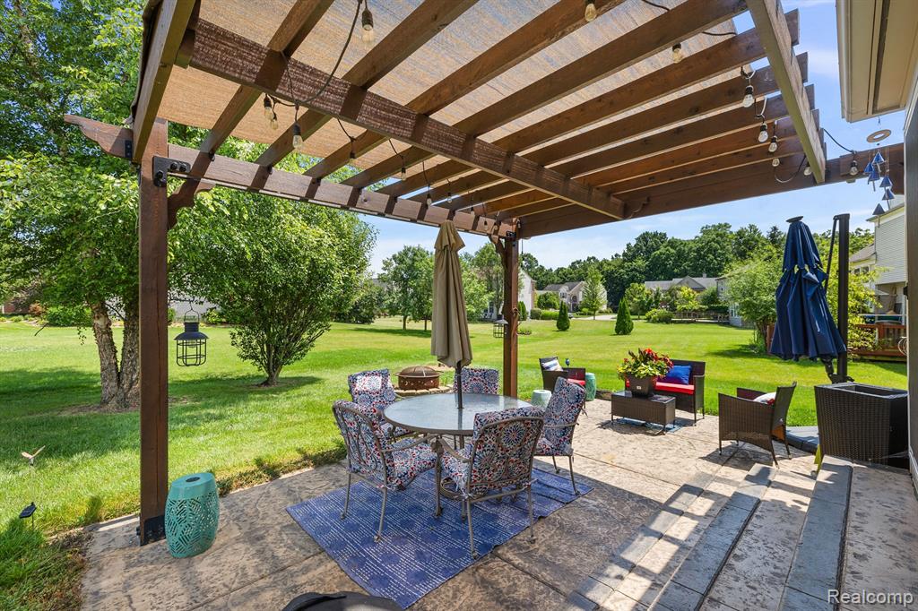 8057 PEBBLESTONE Drive, Ypsilanti, MI 48197 — Photo 39