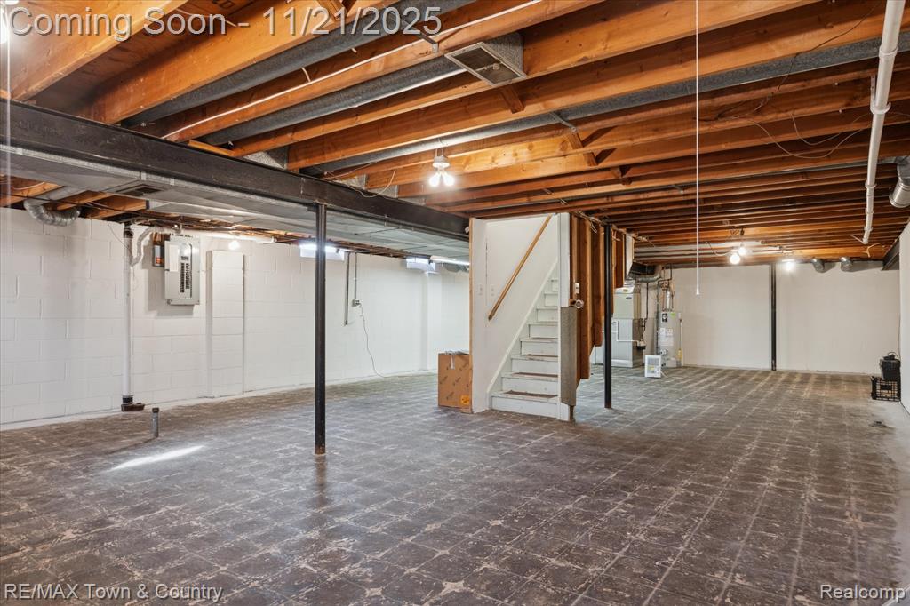 5593 Woodwind Drive, Bloomfield Hills, MI 48301 — Photo 39
