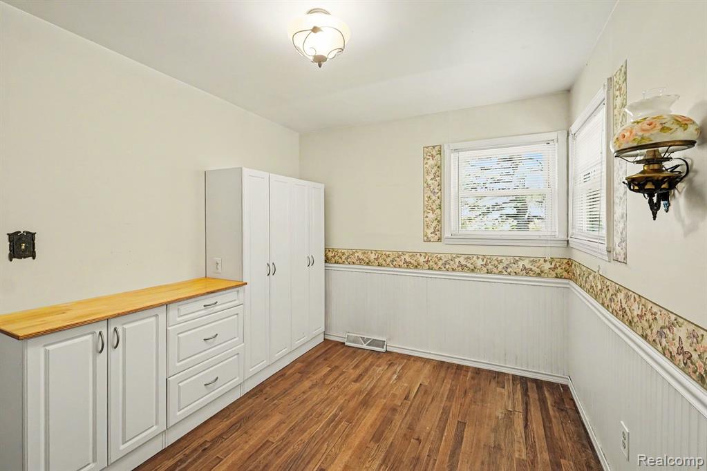 4023 S Genesee Road, Grand Blanc, MI 48439 — Photo 22