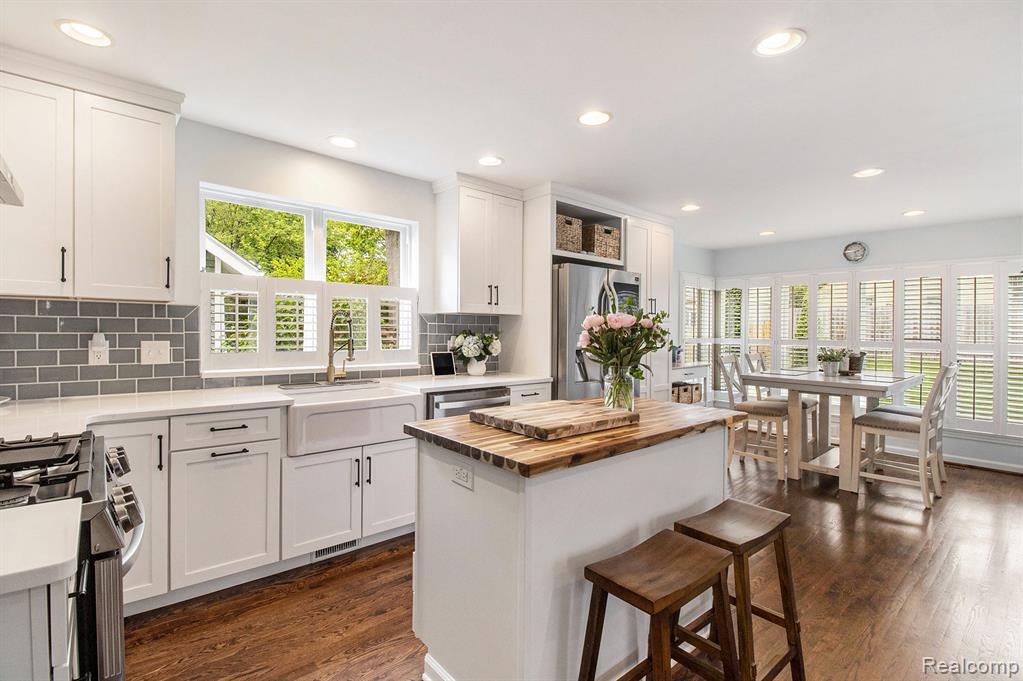 606 Hilldale Drive, Royal Oak, MI 48067 — Photo 13