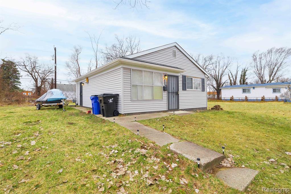 17419 WANDA Street, Highland Park, MI 48203 — Photo 2
