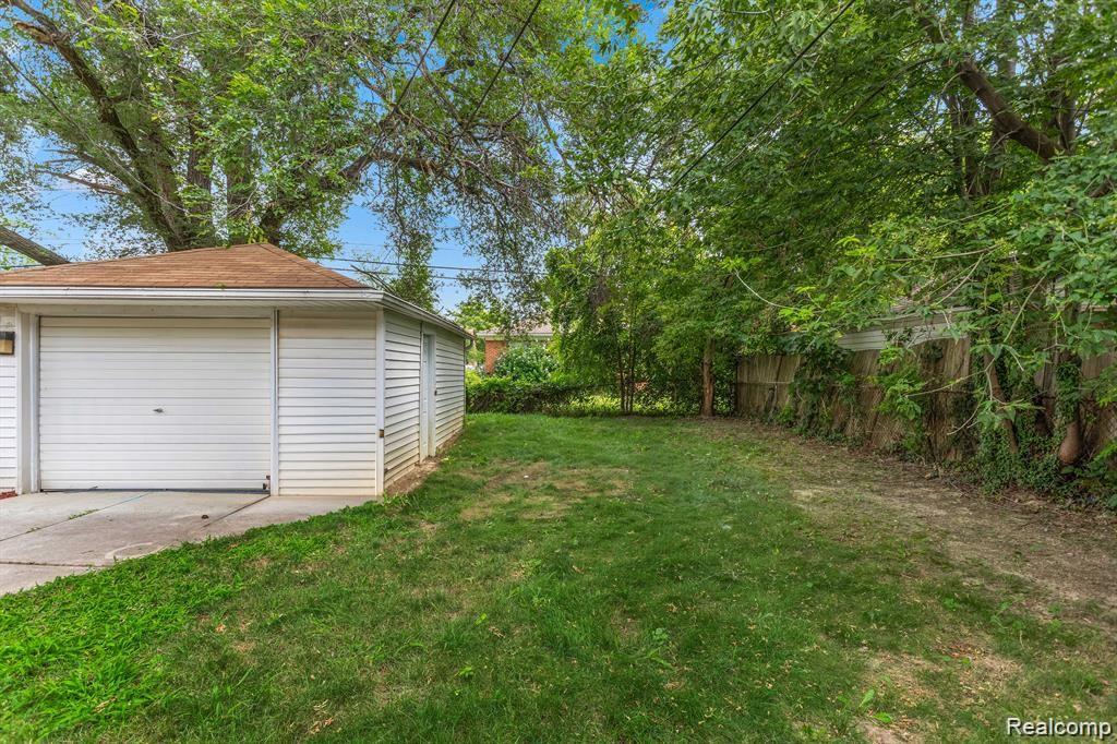 4127 HOWARD Street, Lincoln Park, MI 48146 — Photo 24
