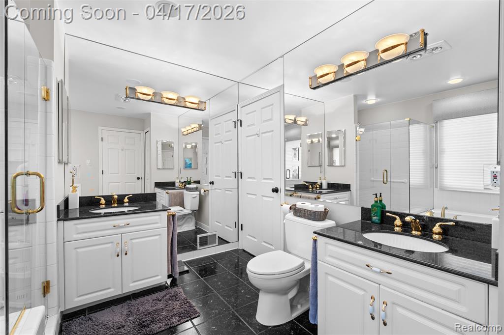 5146 Lagoons Circle, 22, West Bloomfield, MI 48323 — Photo 39