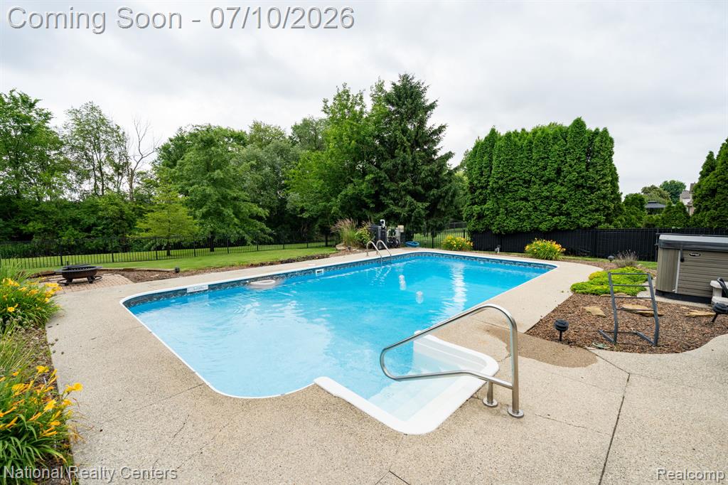 48634 Lafayette Drive, Macomb, MI 48044 — Photo 29