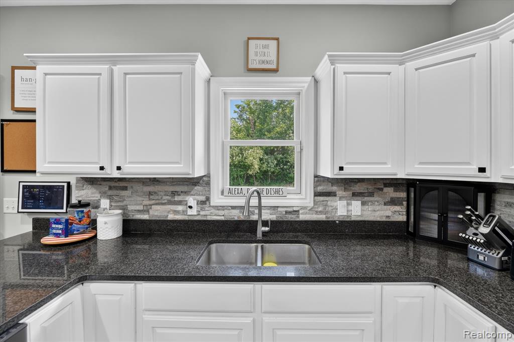 4185 Oak Street, Grand Blanc, MI 48439 — Photo 10