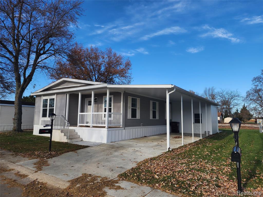 650 W Adrian Street, Blissfield, MI 49228