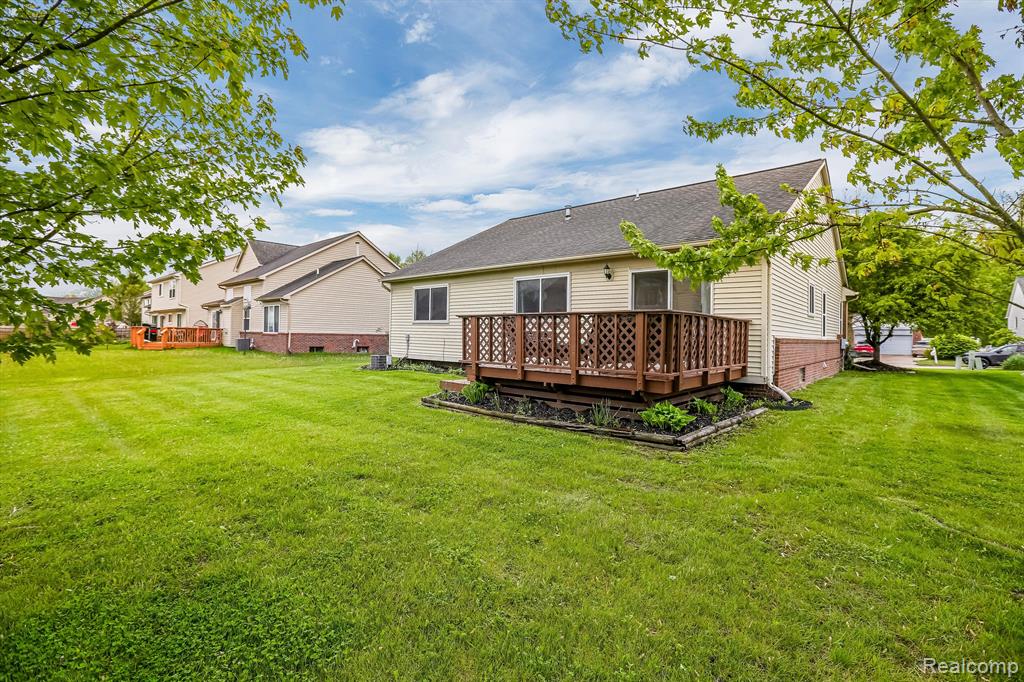 43250 DANIEL Drive, Van Buren, MI 48111 — Photo 24