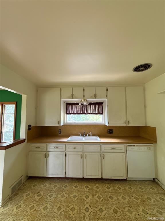 5910 Lakewood Boulevard, Clawson, MI — Photo 33