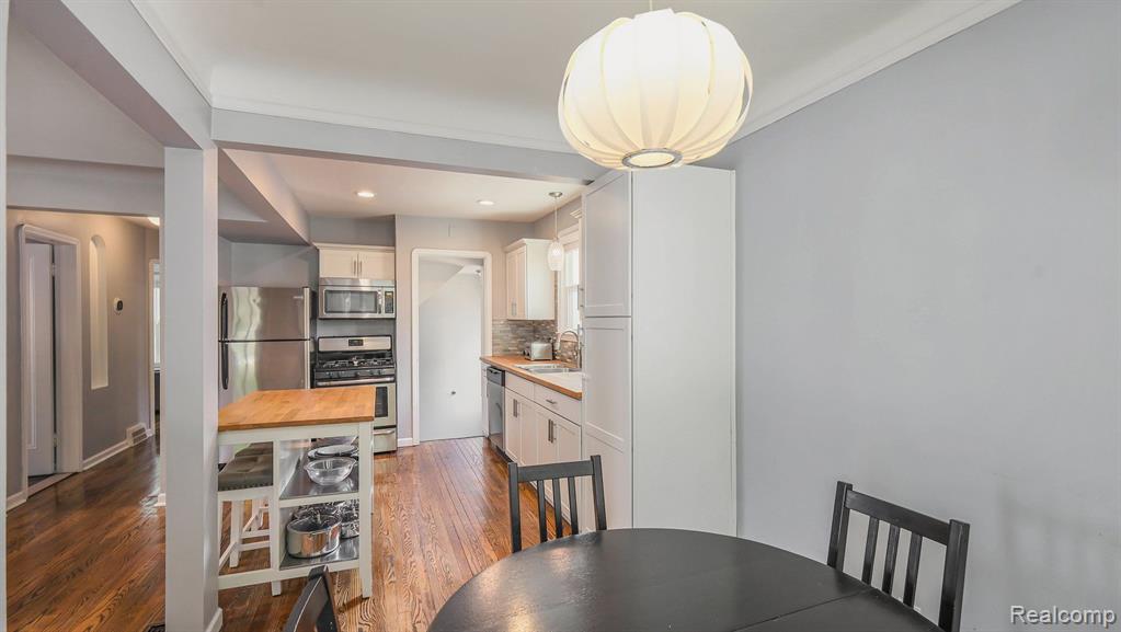 810 N GAINSBOROUGH Avenue, Royal Oak, MI 48067 — Photo 8