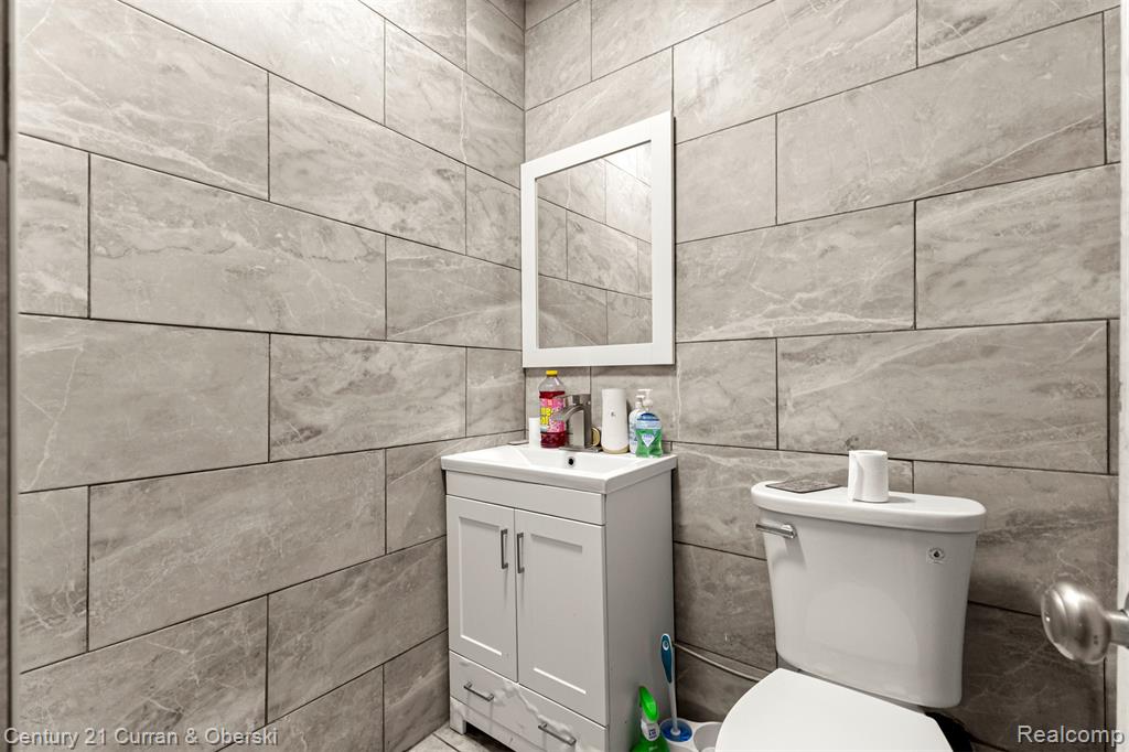 8301 W Chicago, Southgate, MI 48204 — Photo 35