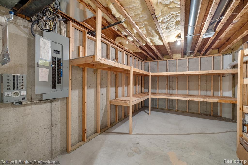 468 Orchard Ridge Drive, Lake Orion, MI 48362 — Photo 59