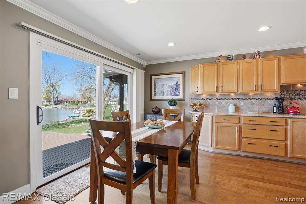 547 Deer Run, White Lake, MI — Photo 19
