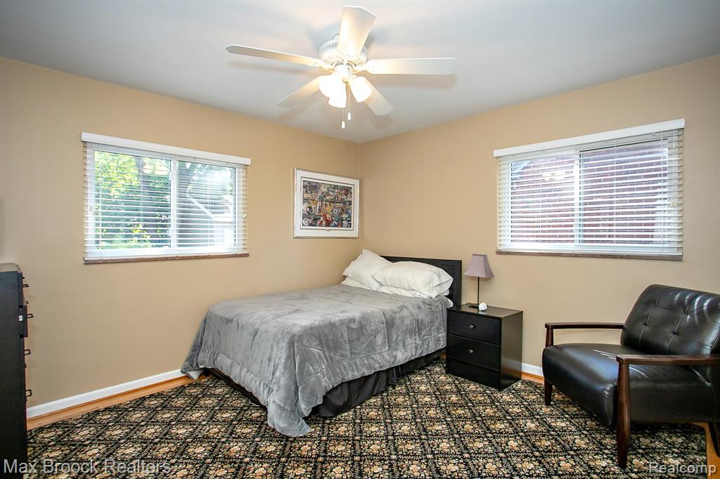 10445 Lincoln Drive, Huntington Woods, MI — Photo 23
