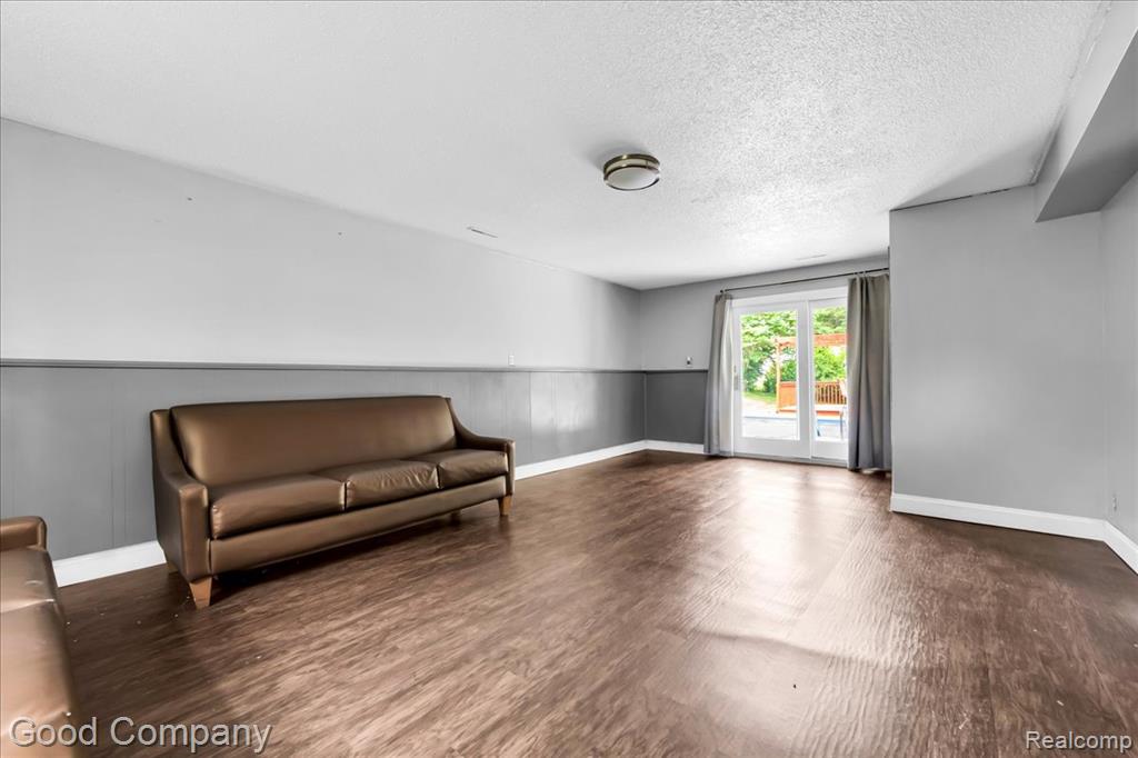403 Donna Drive, Clinton, MI 49236 — Photo 19