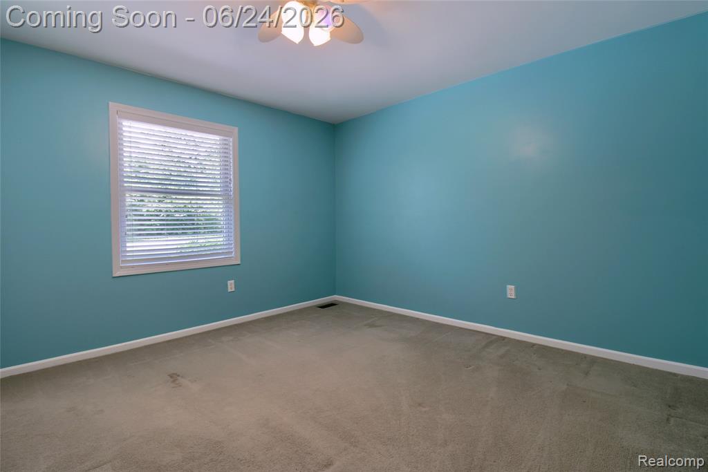 24487 Dugan Drive, New Boston, MI 48164 — Photo 22