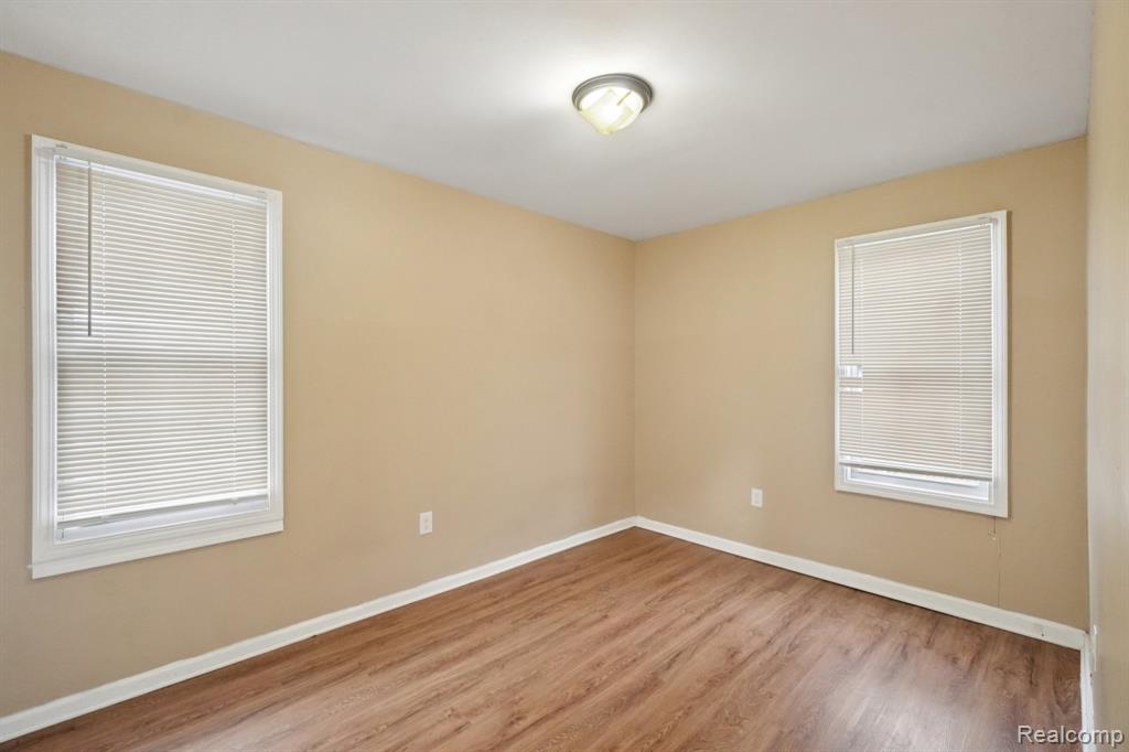 9072 Burt Road, Detroit, MI 48228 — Photo 15