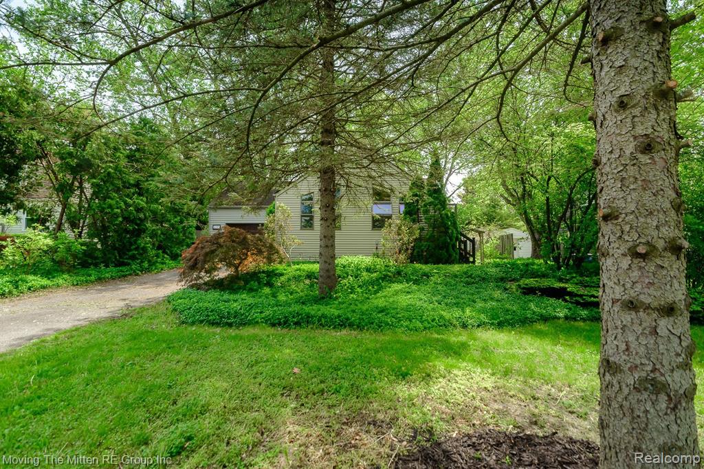 3090 EDGEWOOD Drive, Ann Arbor, MI 48104 — Photo 43