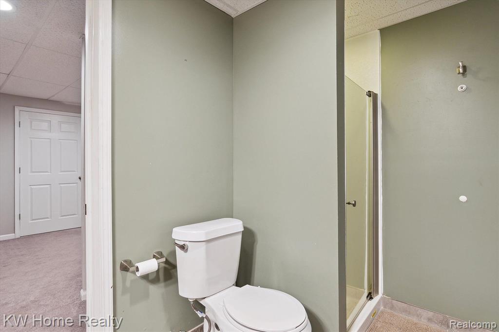 4672 NUTMEG Drive, Ypsilanti, MI 48197 — Photo 48