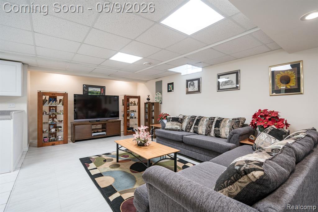 3862 Stone Haven Drive, Troy, MI 48084 — Photo 35
