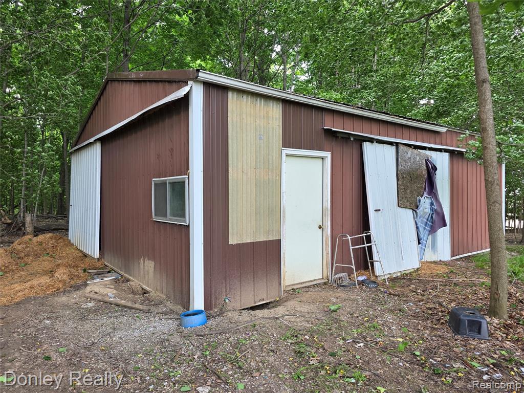 5900 Frenchline Road, Marlette, MI 48453 — Photo 9