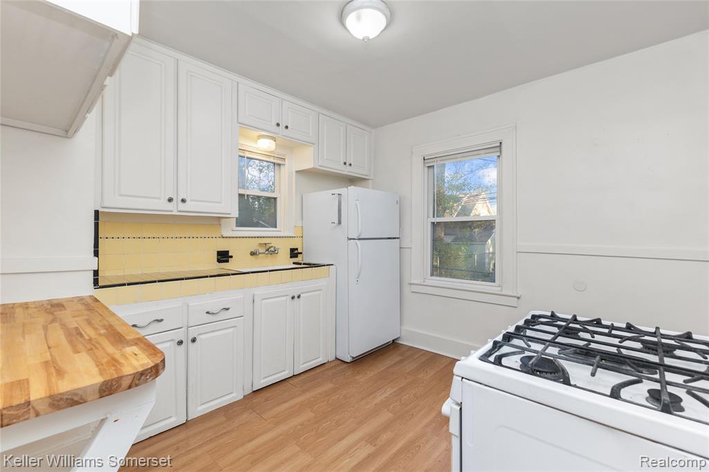 790 JEWELL (Lower) Street, Ferndale, MI 48220 — Photo 16
