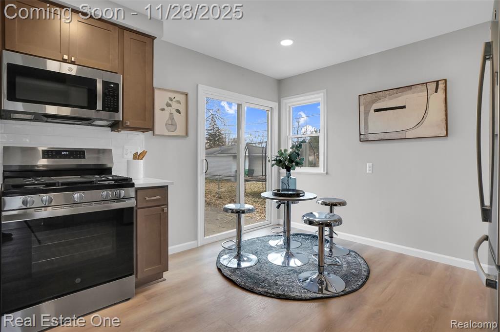 556 Harrison Street, Garden City, MI — Photo 10