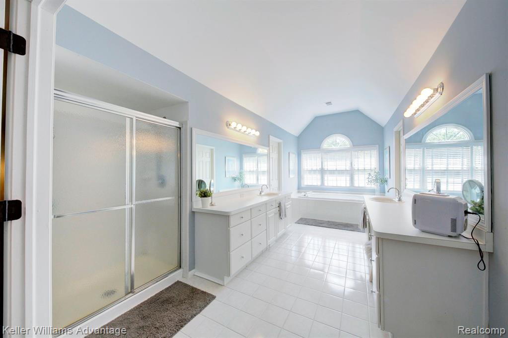 47694 EDINBURGH Drive, Plymouth, MI 48170 — Photo 57