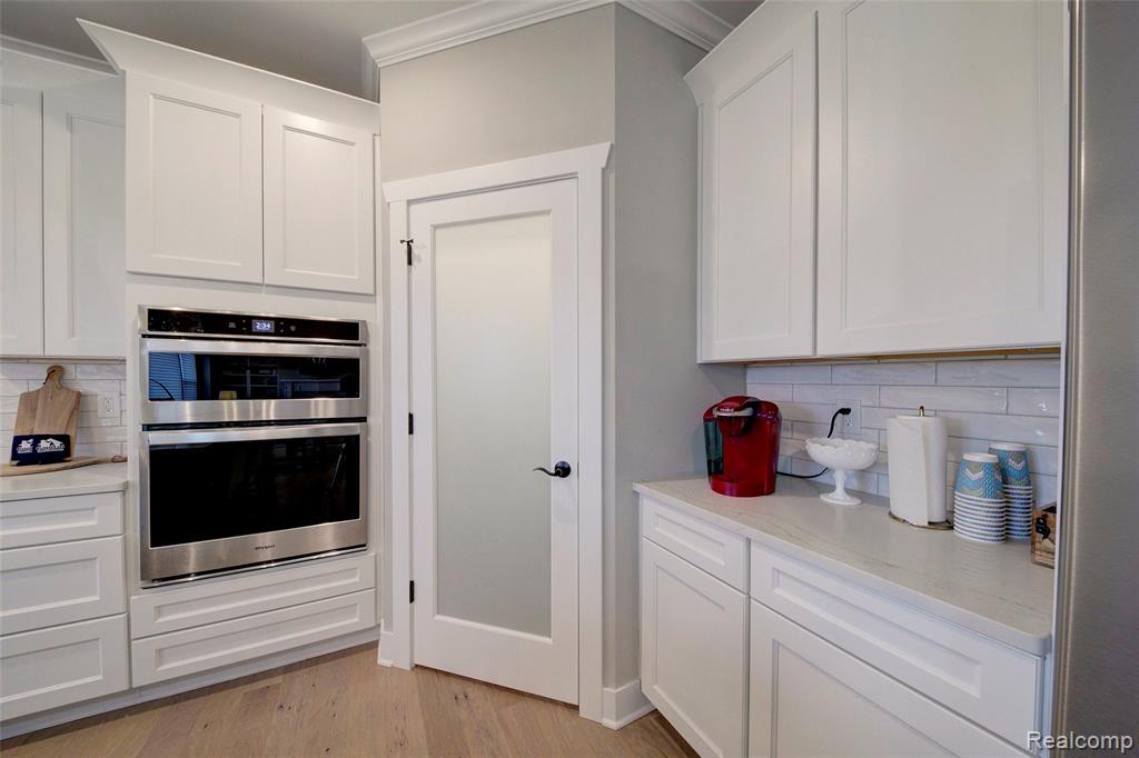 455 TRESTLE DR, Howell, MI 48843 — Photo 10