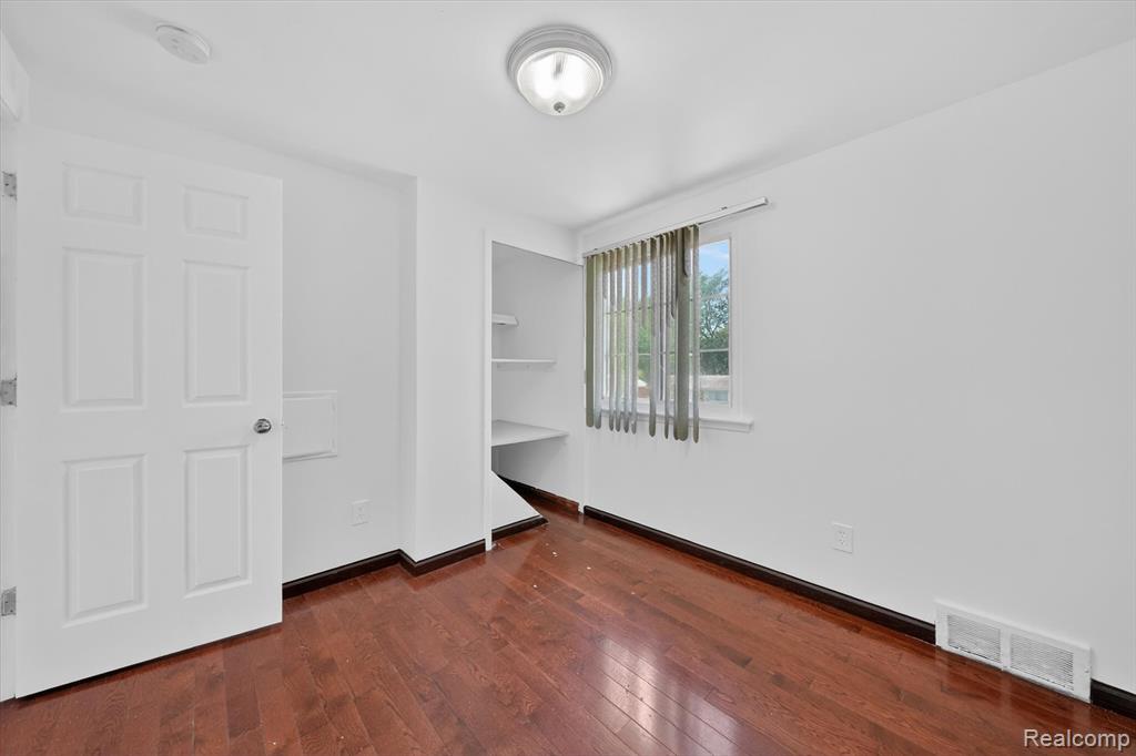 8452 Doncaster, Sterling Heights, MI 48312 — Photo 36