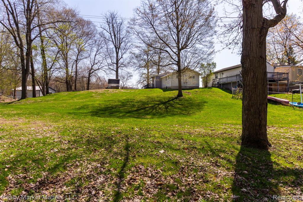 2543 Henry Road, Lapeer, MI 48446 — Photo 20
