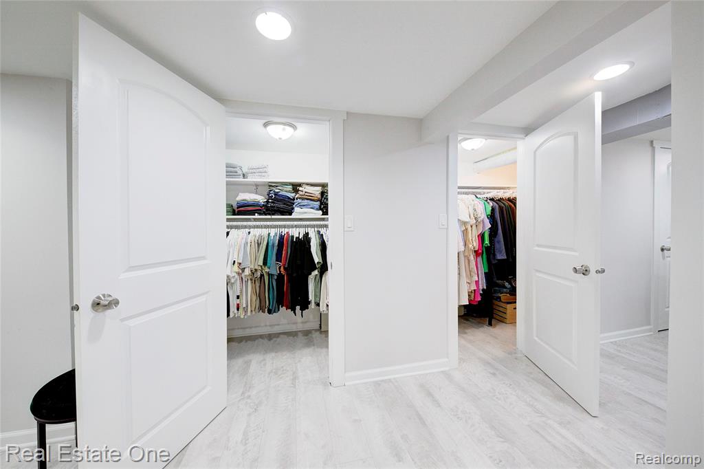 8126 Dale Street, Dearborn Heights, MI 48127 — Photo 59