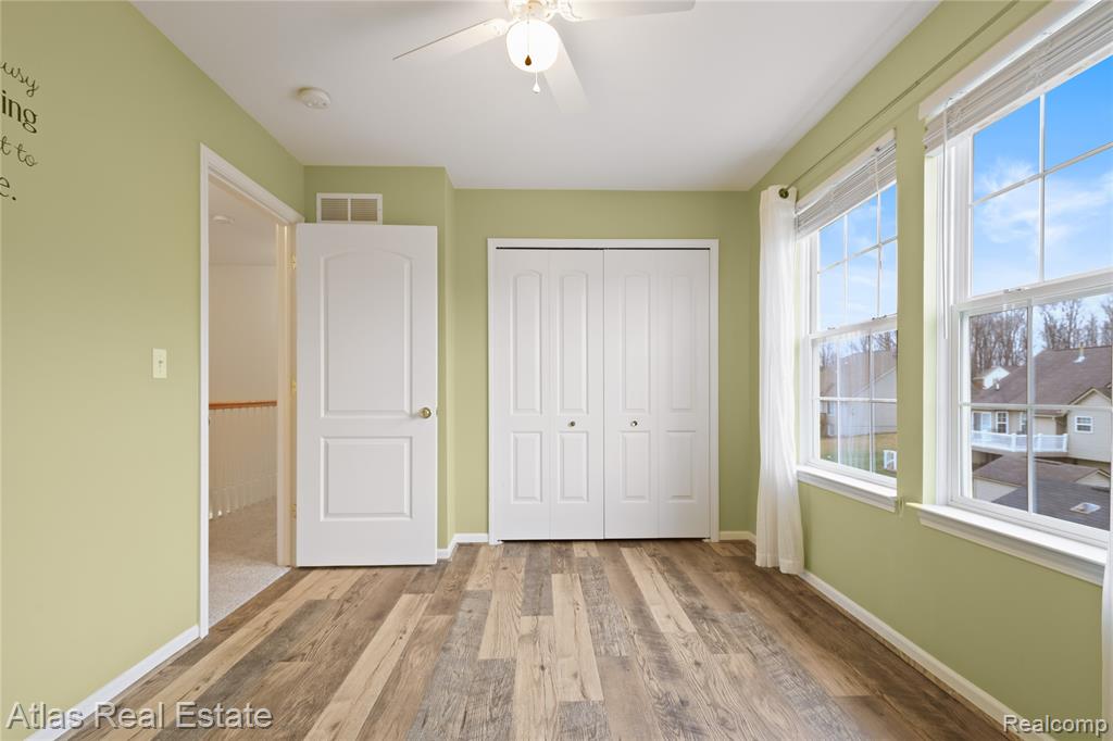 4028 Grand Oaks Court, Burton, MI 48519 — Photo 34