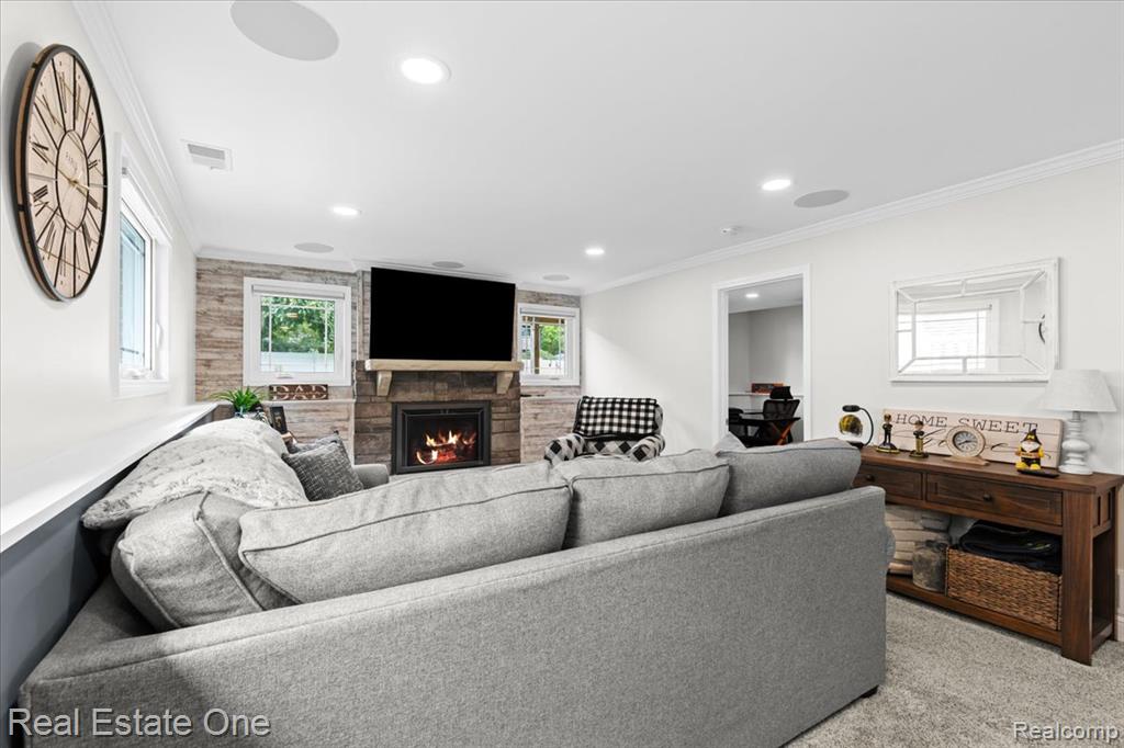 40718 Ivywood Lane, Plymouth, MI 48170 — Photo 22