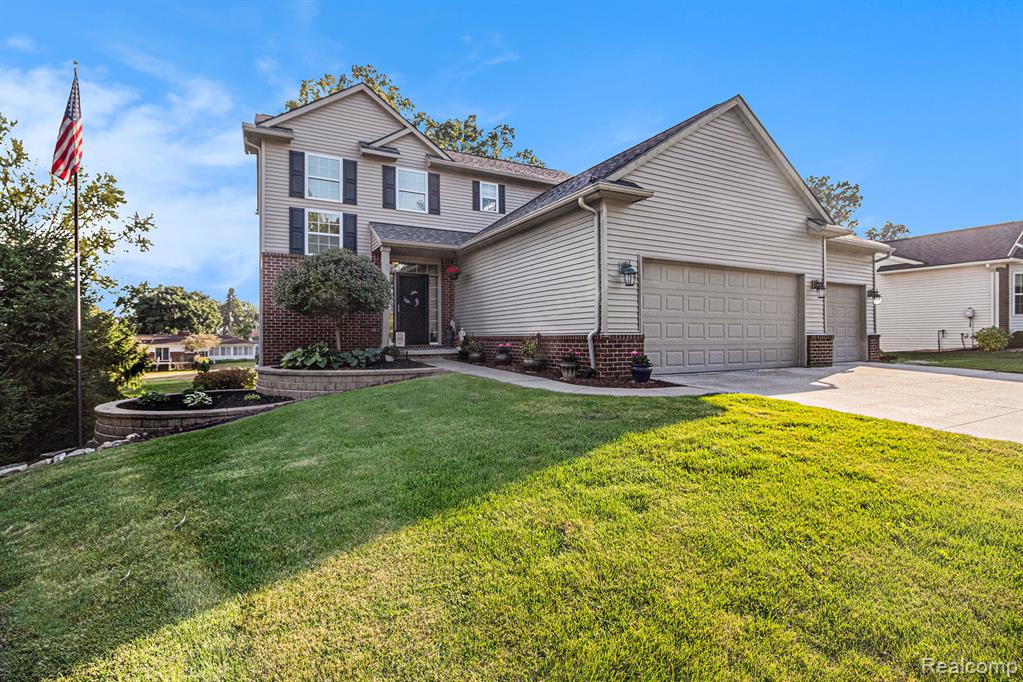 8023 Ivy Glen Park, White Lake, MI — Photo 3
