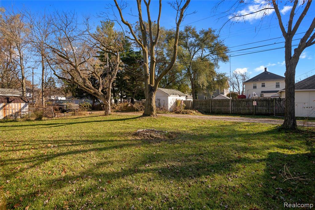 825 Smith Street, Monroe, MI 48161 — Photo 26