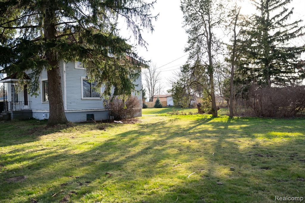 6104 WESTERN Street, Van Buren, MI 48111 — Photo 15