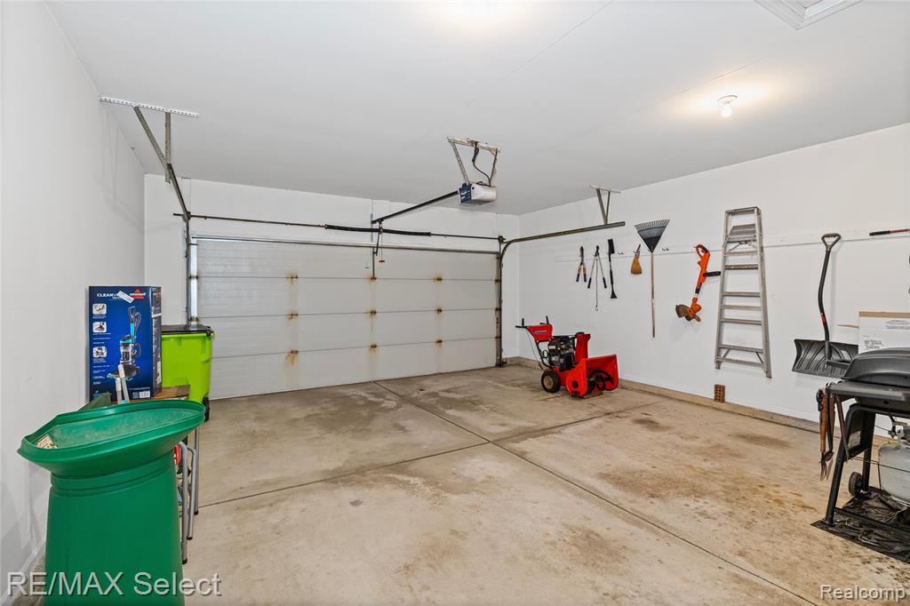 9267 Jill Marie Lane, Swartz Creek, MI 48473 — Photo 26
