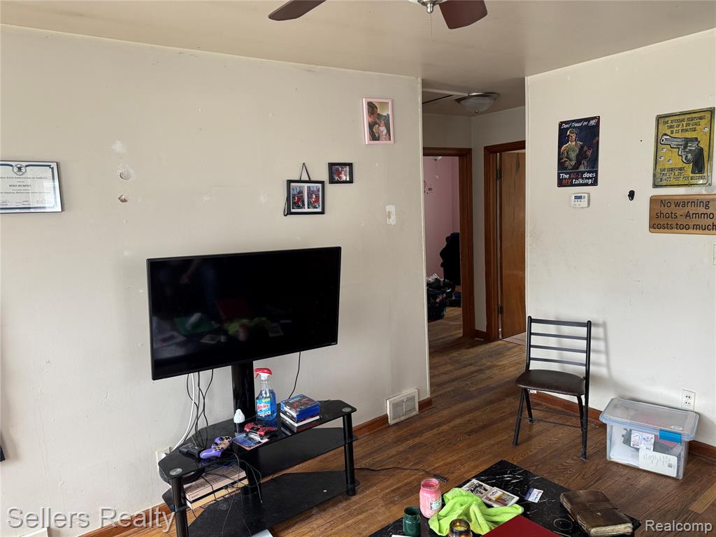 179 Bancroft Street, Imlay City, MI 48444 — Photo 3