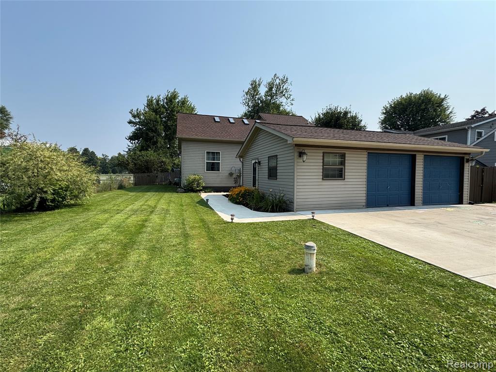 577 Norvell Beach Drive, Brooklyn, MI 49230 — Photo 36