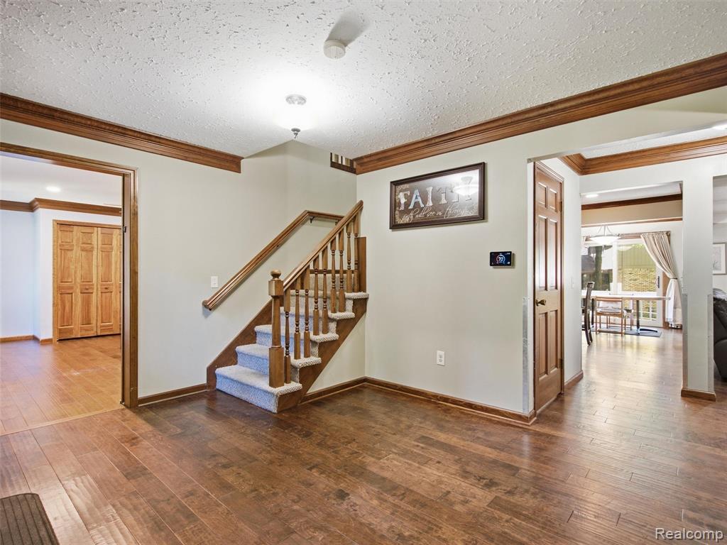 1304 Kings Carriage Road - Photo 4