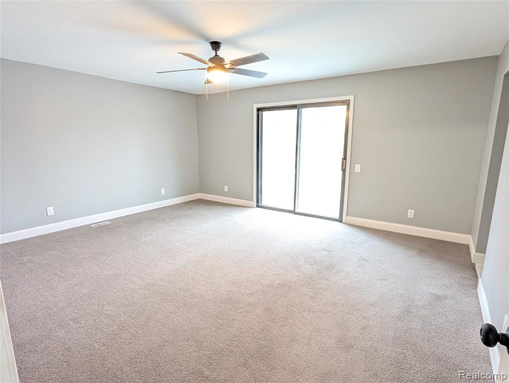6353 Perry Road, Grand Blanc, MI 48439 — Photo 32