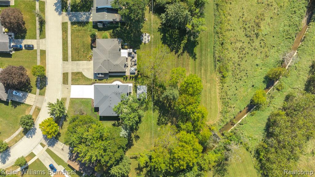 5355 CHURCH HILL Drive, Troy, MI 48085 — Photo 27
