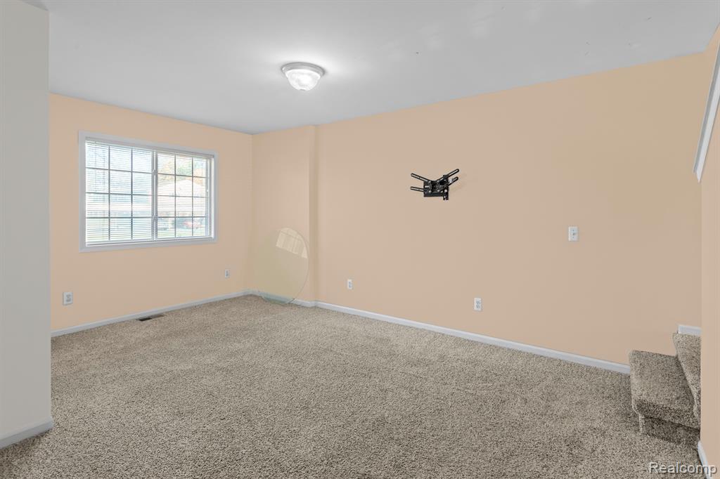 16251 TERRACE VILLAGE Drive, Taylor, MI 48180 — Photo 14